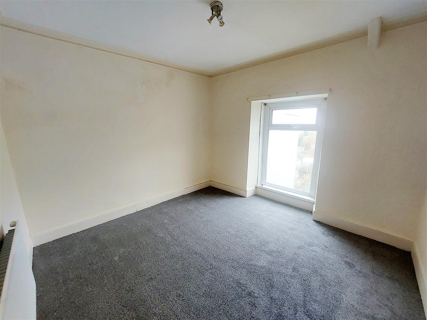 Victoria Road, Waunarlwydd, Swansea, SA5 4TB